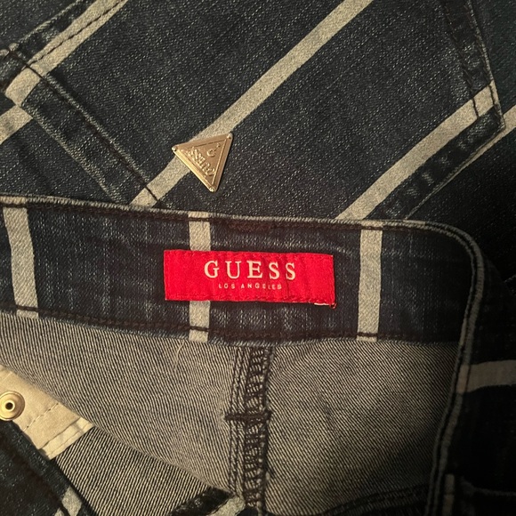 Guess- denim mini skirt- size xs - Picture 3 of 5